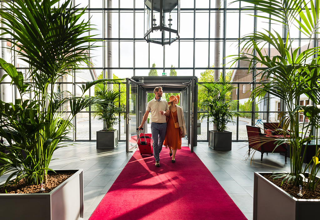 Hotel lobby in Gräflicher Park Health & Balance Resort