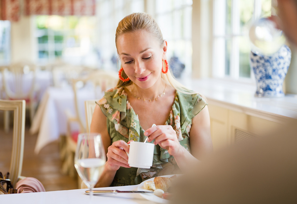 Gemütliche Kaffeepause beim Wellness Wochenende im Gräflichen Park