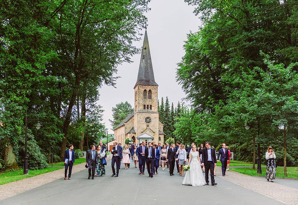 Kirchliche Trauung im Gräflichen Park Lina Loos Fotografie